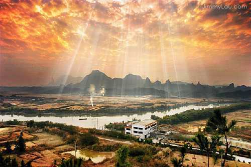 ‘Photoshop为山水图片制作模拟耶稣光(云间透射出来的光束)‘