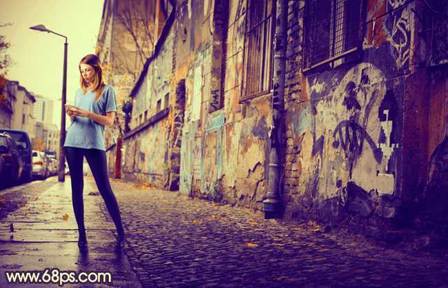 ‘Photoshop将街景人物图片打造出颓废的暗调橙红色效果‘