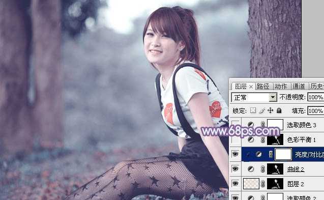 ‘photoshop利用通道替换为树林美女增加柔美的淡调蓝紫色‘