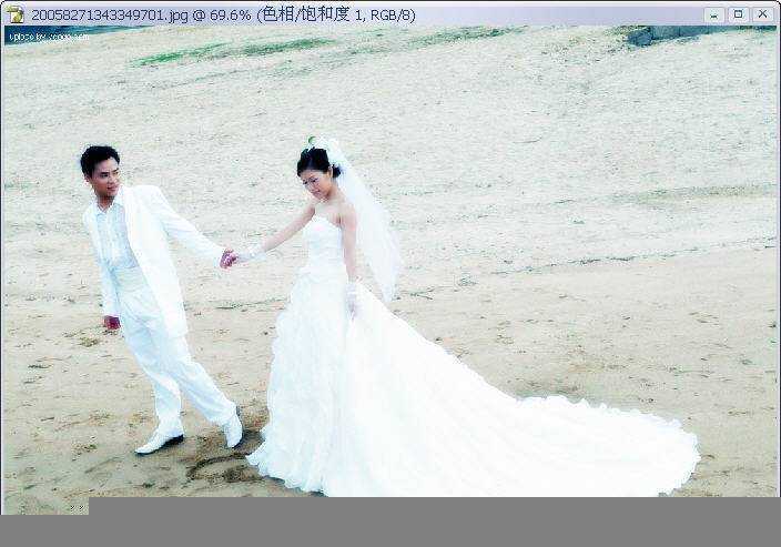 ‘photoshop为外景婚纱照添加粉色浪漫边框效果的教程‘
