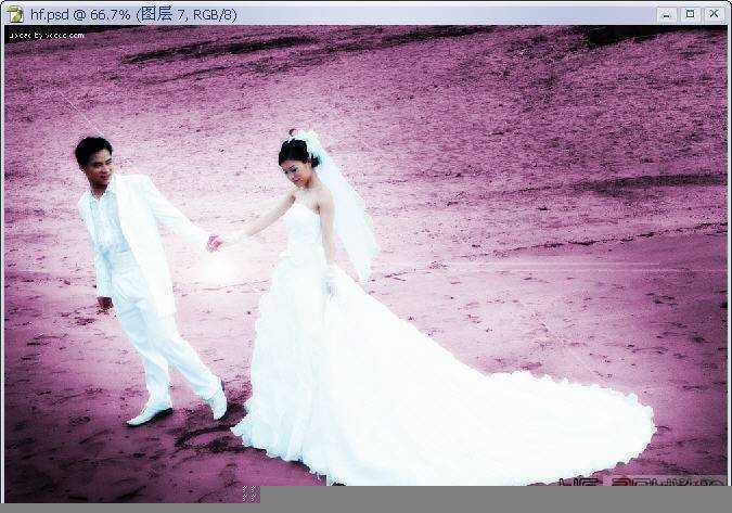 ‘photoshop为外景婚纱照添加粉色浪漫边框效果的教程‘