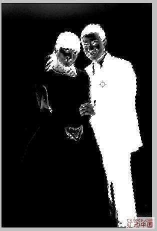 ‘Photoshop简单背景的婚纱照抠图教程‘