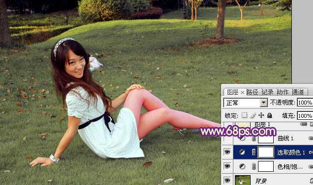 ‘Photoshop将外景草地美女图片调制出淡淡甜美的青紫色‘