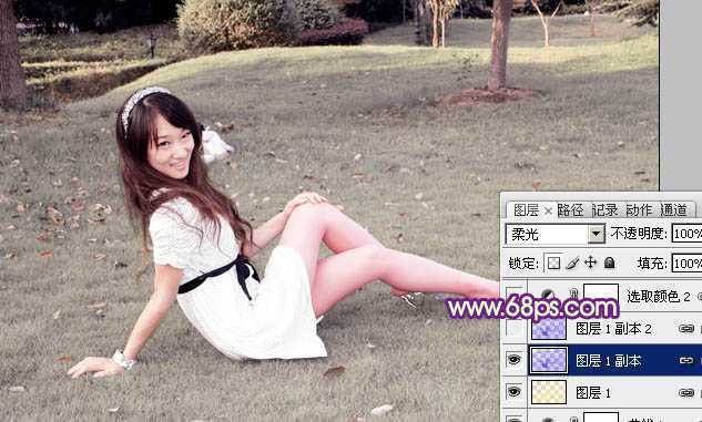 ‘Photoshop将外景草地美女图片调制出淡淡甜美的青紫色‘