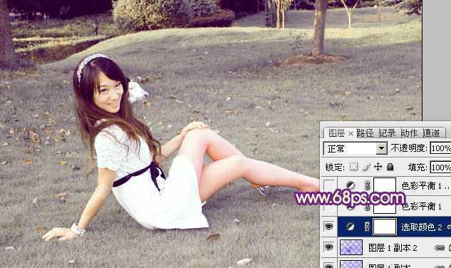 ‘Photoshop将外景草地美女图片调制出淡淡甜美的青紫色‘