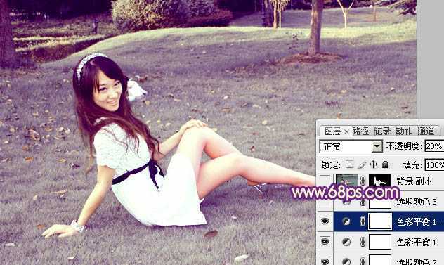 ‘Photoshop将外景草地美女图片调制出淡淡甜美的青紫色‘