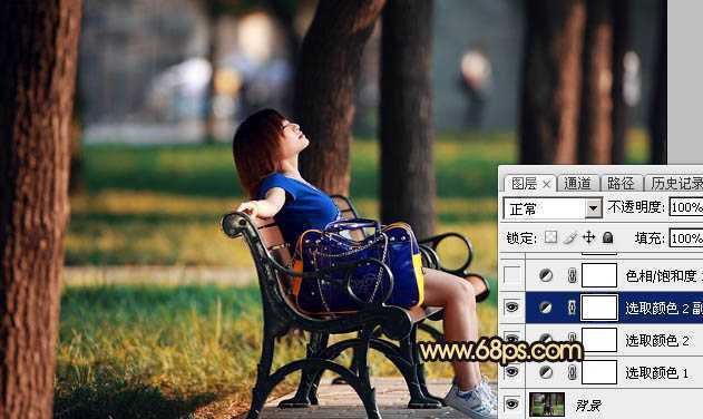 ‘Photoshop将公园中的人物加上暗调秋季暖色‘