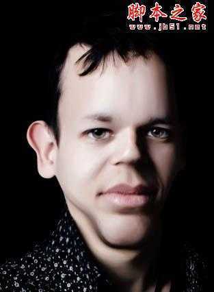 ‘photoshop利用液化工具将帅哥头像转为爆笑的漫画效果‘