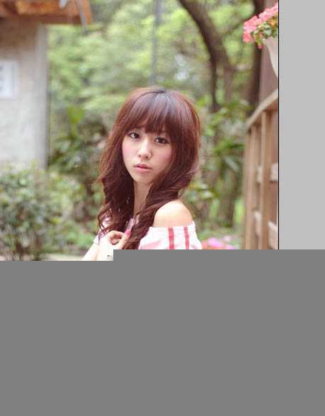 ‘Photoshop为花坛边美女图片增加朦胧小清新的淡调红褐色‘