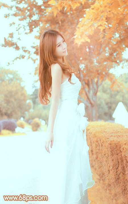 ‘Photoshop为外景美女图片打造清爽的秋季橙红色‘