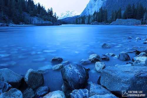 如牛奶般滑润 浅谈流水长曝所需的光线