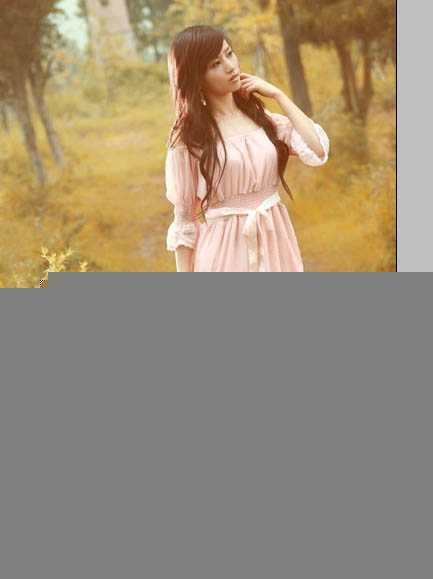 ‘Photoshop为树林美女图片调制出柔和的淡黄早秋色‘