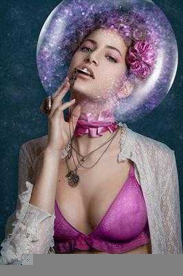 ‘PS打造科幻质感星空人像效果后期解析