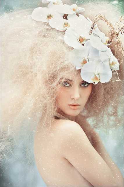 ‘photoshop将美女图片调制出梦幻暖色调‘