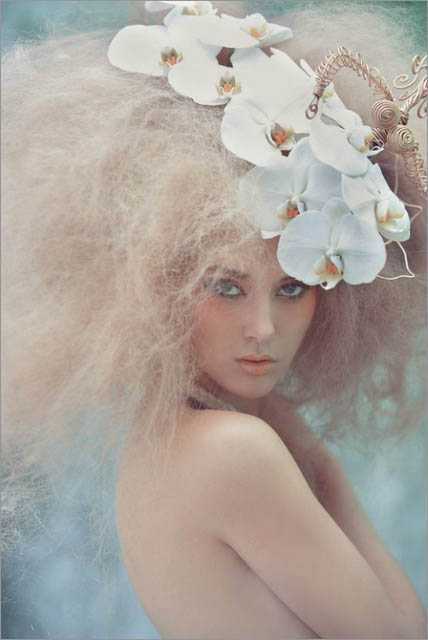 ‘photoshop将美女图片调制出梦幻暖色调‘