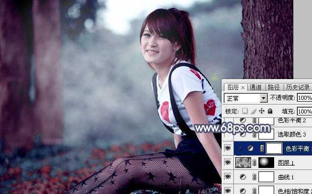 ‘Photoshop调出暗调蓝红色树林美女图片‘