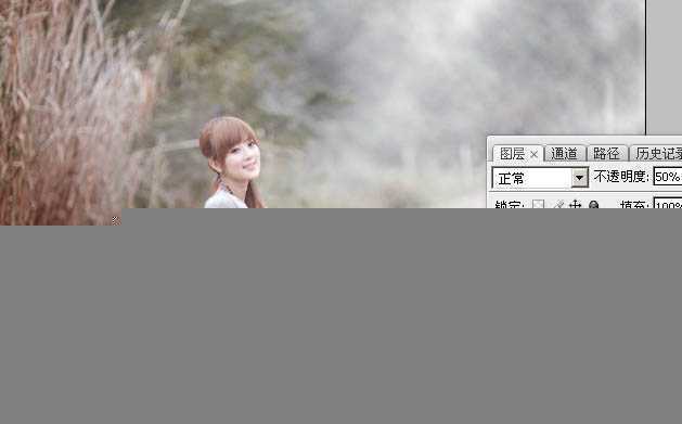 ‘Photoshop调制出唯美的中性淡粉蓝色铁轨美女图片‘