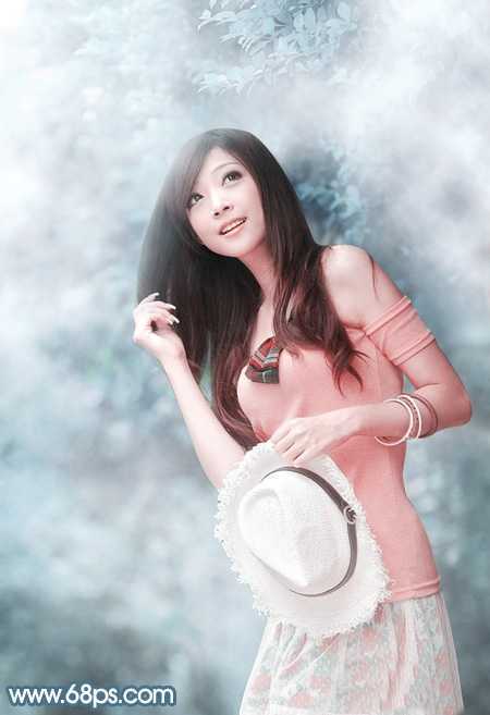 ‘Photoshop为树林美女图片调制出唯美的淡蓝色云彩效果‘