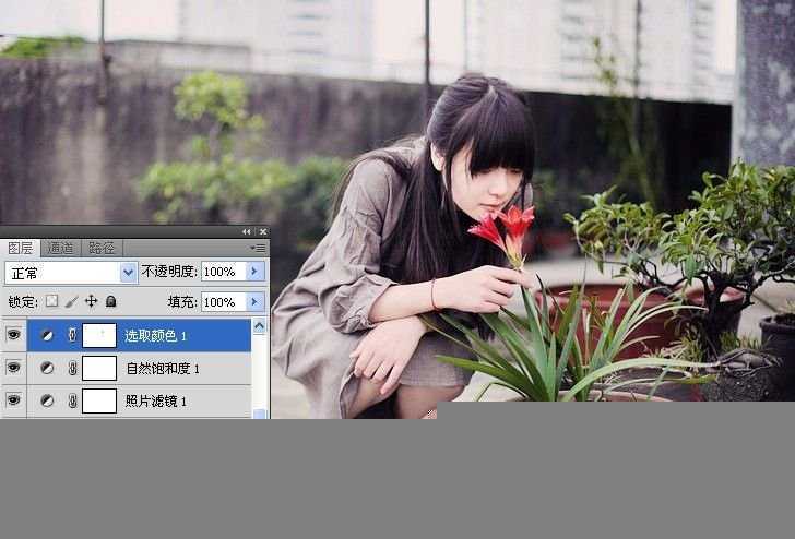 ‘PS将美女图片调出淡绿色意境效果‘