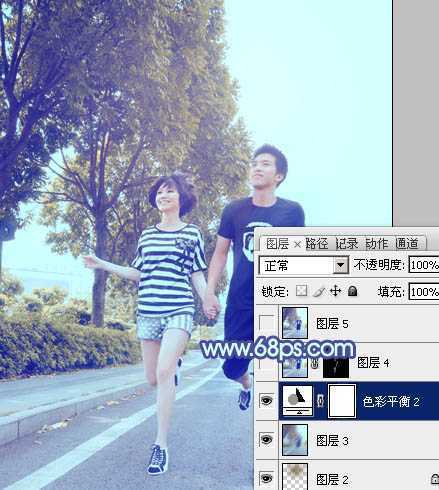 ‘Photoshop为奔跑的情侣图片添加上柔和的韩系蓝黄色效果‘