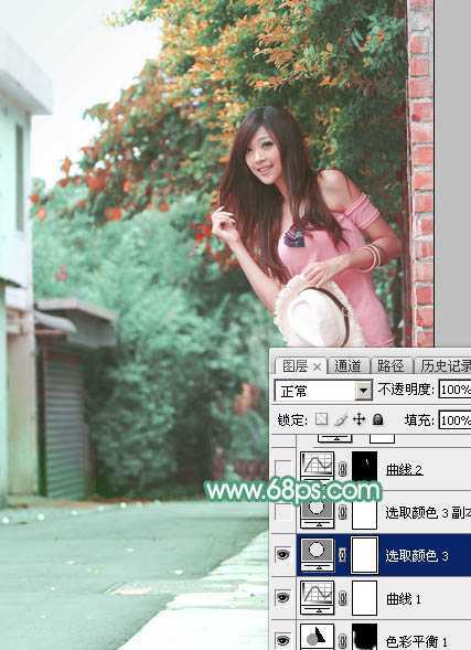 ‘Photoshop为小路边的美女调制出甜美清爽的青红色‘