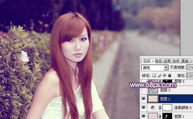 ‘Photoshop将外景美女图片打造出甜美的暗调紫红色‘