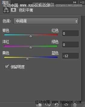 ‘Photoshop调出草地上女孩唯美清新的青绿色调教程‘