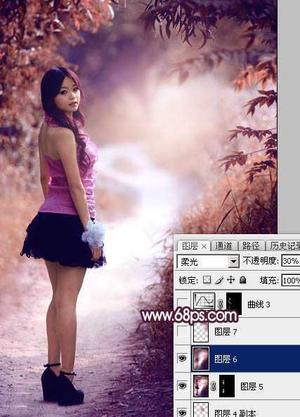 ‘Photoshop将树林人物图片打造唯美的暗调紫红色‘