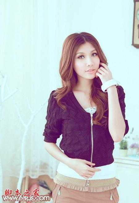 ‘Photoshop为室内美女增加上甜美的淡蓝色‘