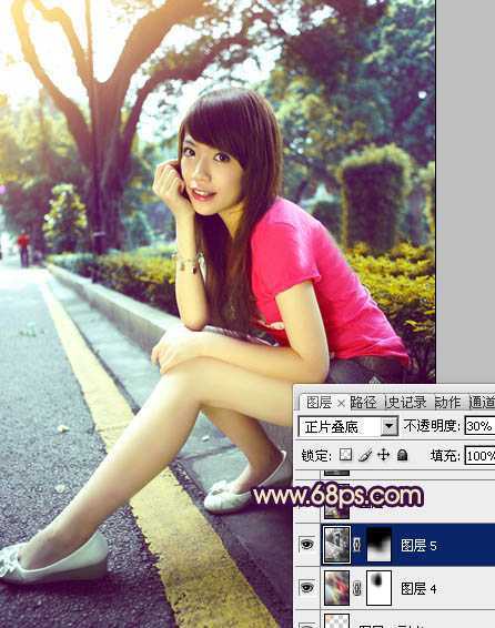 ‘Photoshop将公路人物图片调成灿烂的暖色调‘