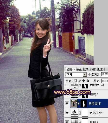 ‘Photosho将街道人物图片打造出甜美紫褐色‘