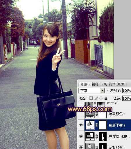 ‘Photosho将街道人物图片打造出甜美紫褐色‘