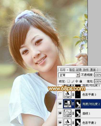 ‘Photoshop为可爱外景人物图片加上暖暖的淡美粉黄色‘