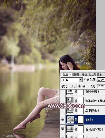 ‘Photoshop为湖边的美女加上淡淡的粉褐色‘