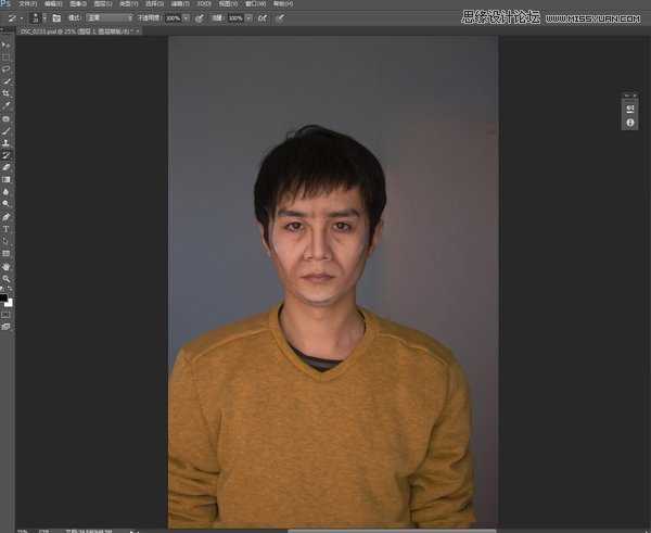 ‘Photoshop把人物照片变成搞怪的大头漫画效果‘