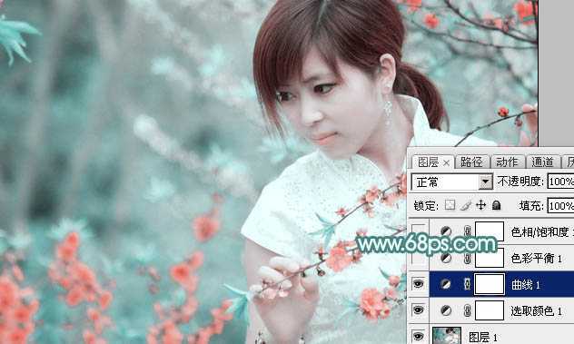 ‘Photoshop将桃花林中的美女加上清爽的古典淡青色‘