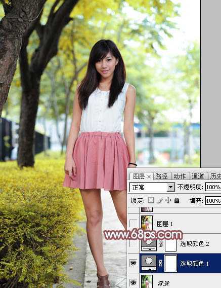 ‘Photoshop为树下的美女图片调制出甜美的粉调青红色‘