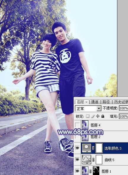‘Photoshop为街道情侣图片增加梦幻的蓝色调‘