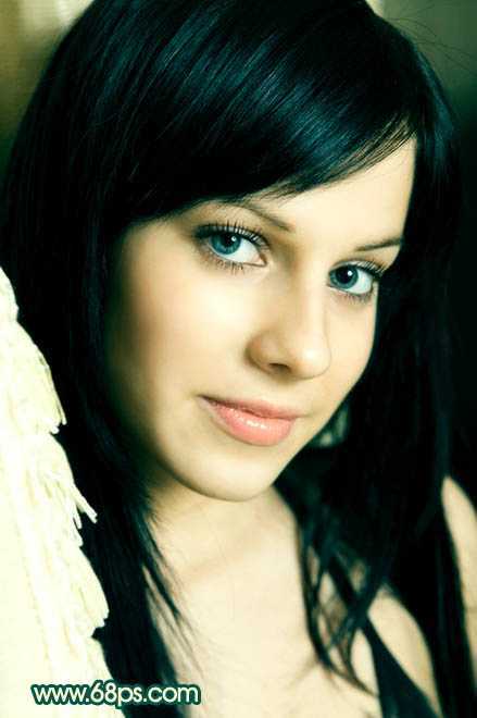 ‘Photoshop将美女图片调成暗调橙绿色‘