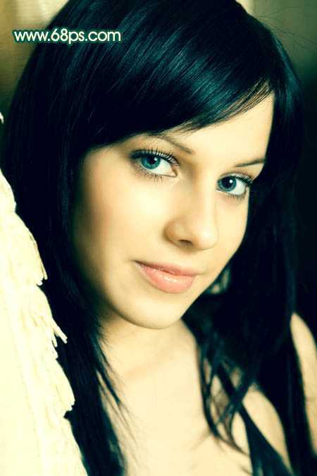 ‘Photoshop将美女图片调成暗调橙绿色‘