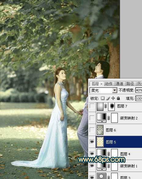 ‘Photoshop将树林婚片调成柔美的暗暖色‘