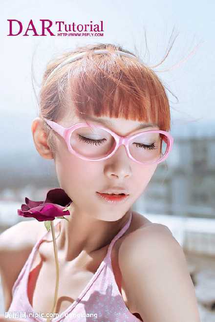 ‘PS怎么为偏暗的照片调出夏日通透感糖蜜色‘