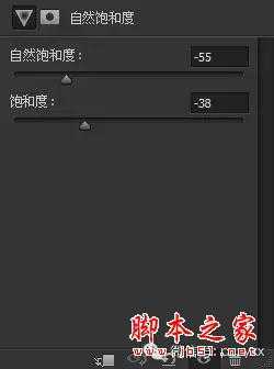 ‘用PS图片素材合成一个石屋前的老人抽象画‘