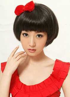 ‘photoshop下将美女图片转为甜美清纯的仿手绘效果(衣服变色)‘