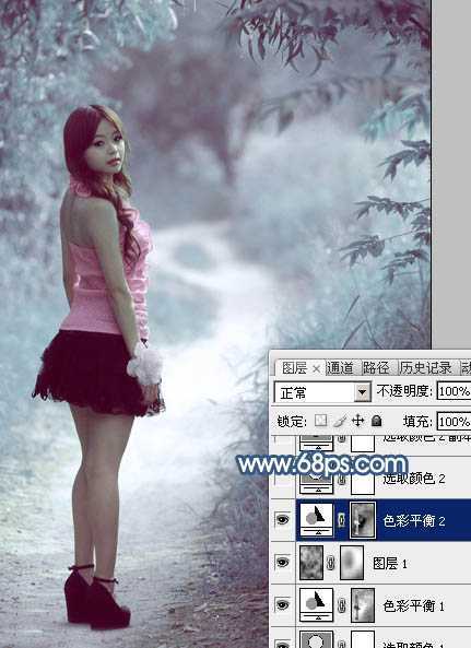 ‘Photoshop为树景美女图片打造梦幻的冷调青蓝色‘