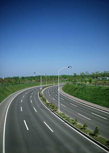 ‘Photoshop为公路图片渲染出漂亮的夜景灯光效果‘