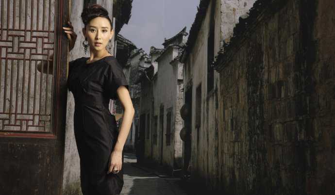 ‘Photoshop为美女照片调出复古柔和的中性灰效果‘