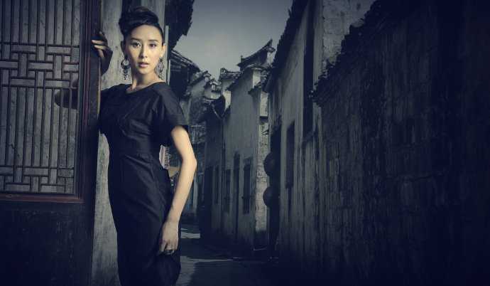 ‘Photoshop为美女照片调出复古柔和的中性灰效果‘