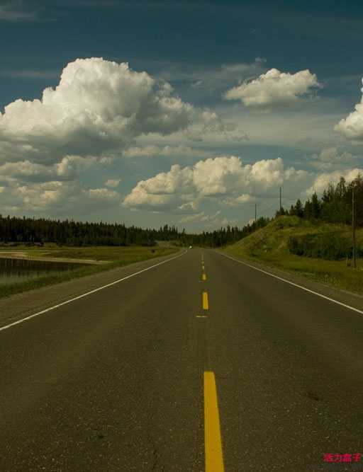 ‘Photoshop调出高清的黄昏色公路图片‘