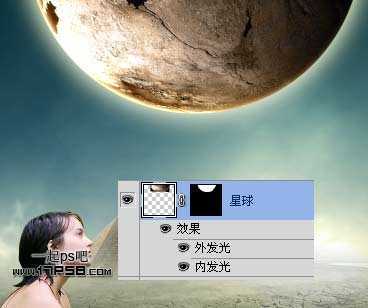 ‘photoshop抽象合成干枯沙丘上的独思女孩‘
